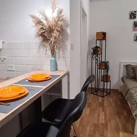 Delena Apartment