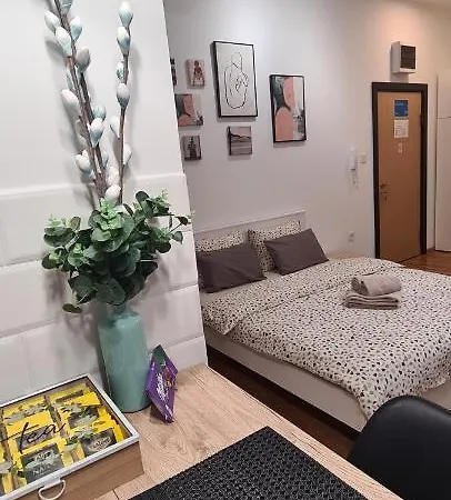 Apartment Delena *